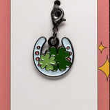 Pinsnickety Charm 1/